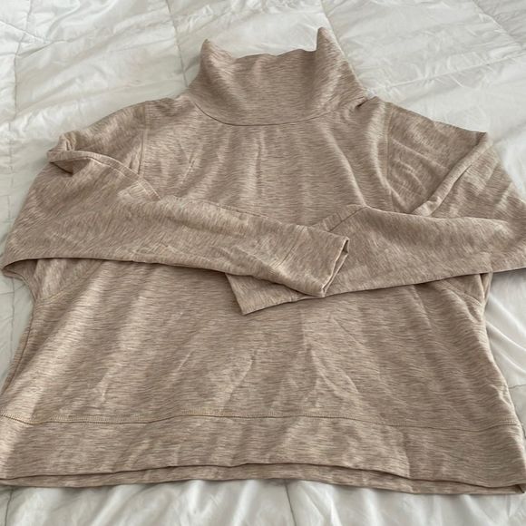 Avia size large sweat shirt with turtleneck oatmeal color - Picture 1 of 3